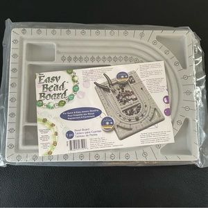 New Darice easy bead board
